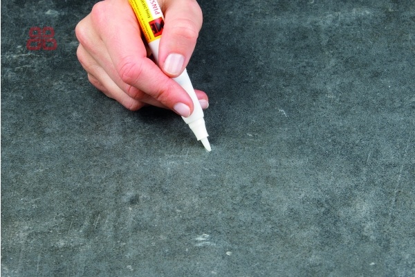 Reparatieset Kerami-Fill | Reparatieset voor beschadigingen in vloertegels en wandtegels.
